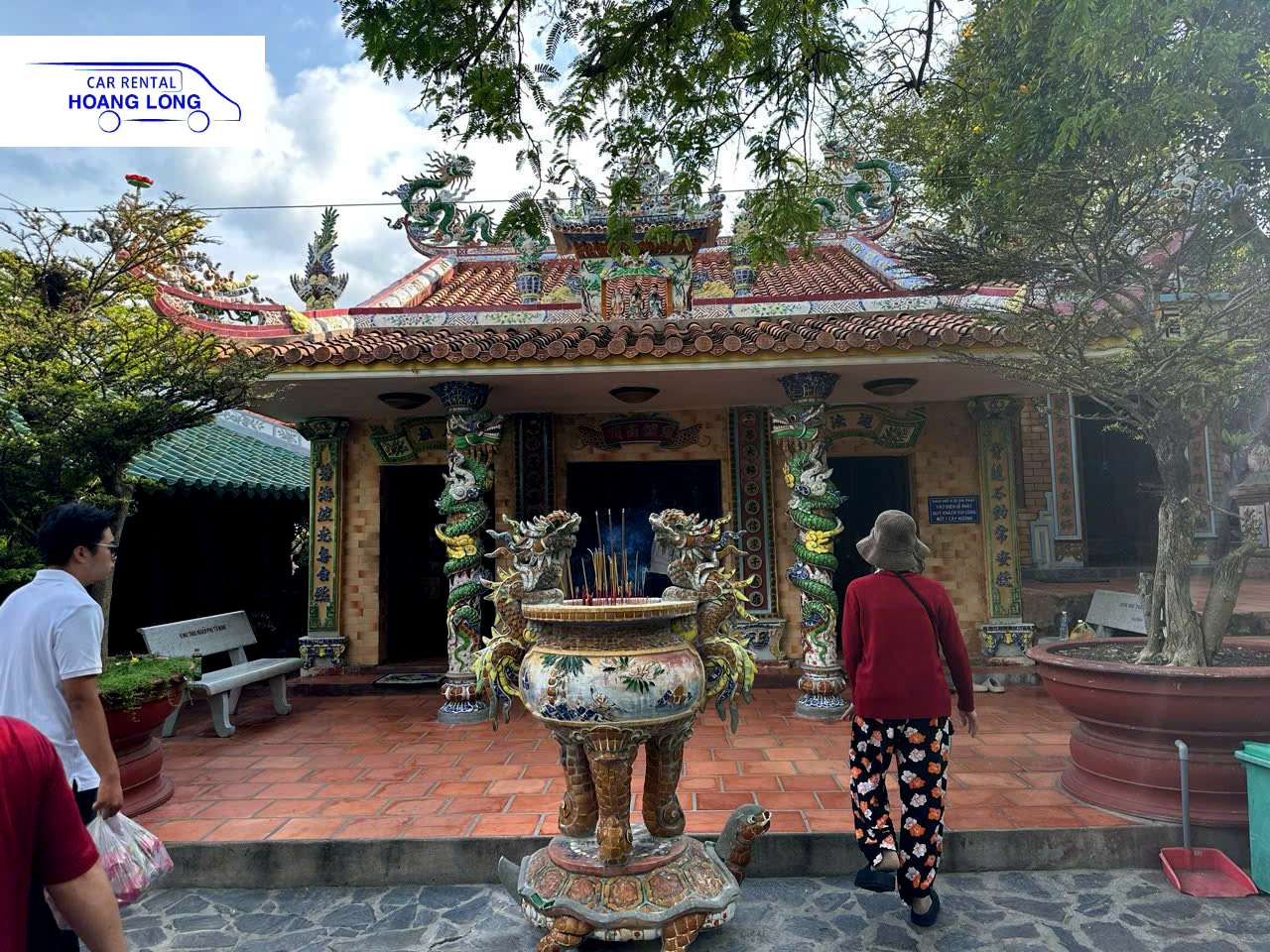 Thuê Xe 18 Chỗ TPHCM Chùa Cổ Thạch - Tuy Phong Bình Thuận