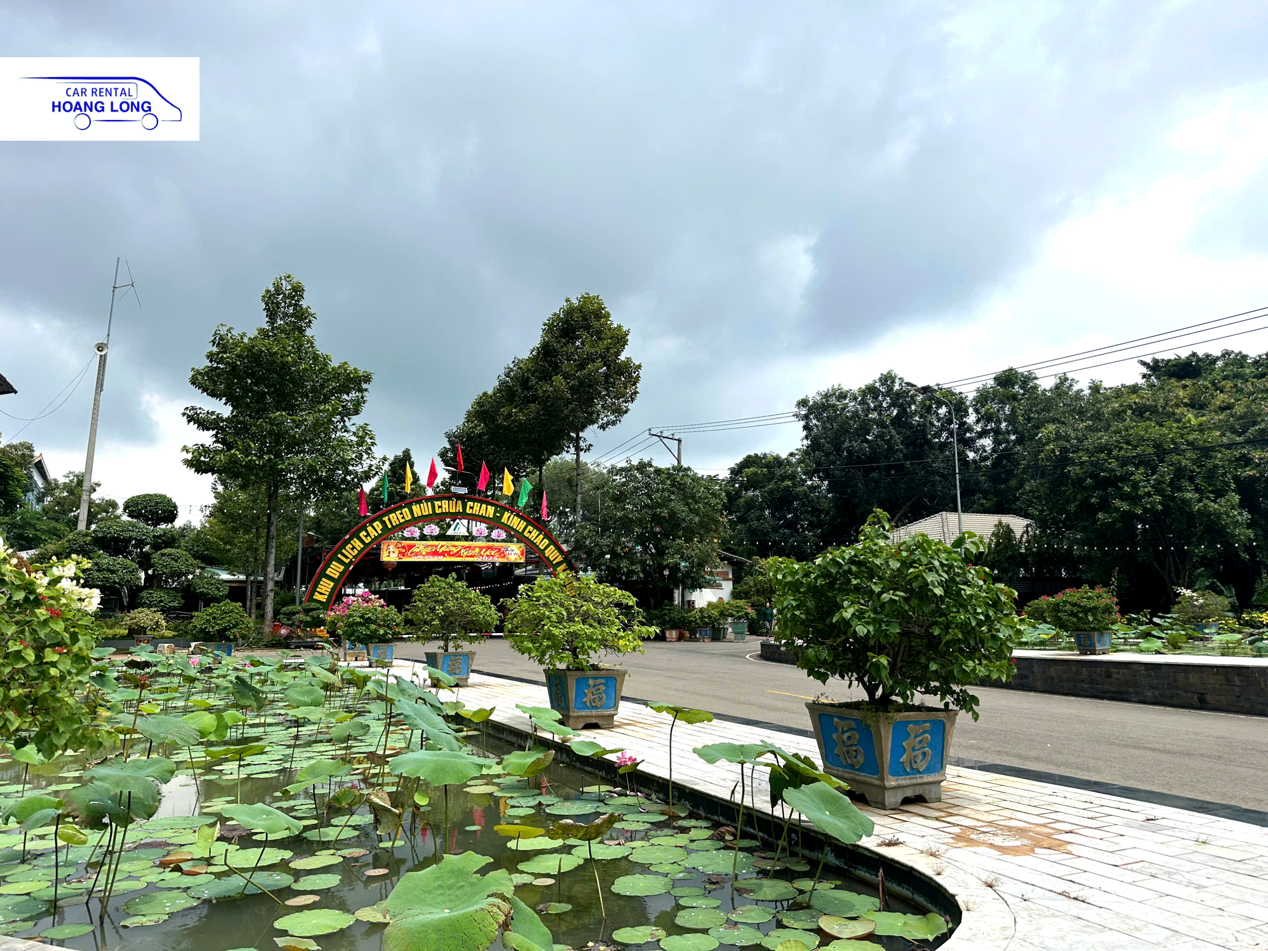 Thuê Xe 18 Chỗ TPHCM Đi Kdl Núi Chứa Chan - Gia Lào