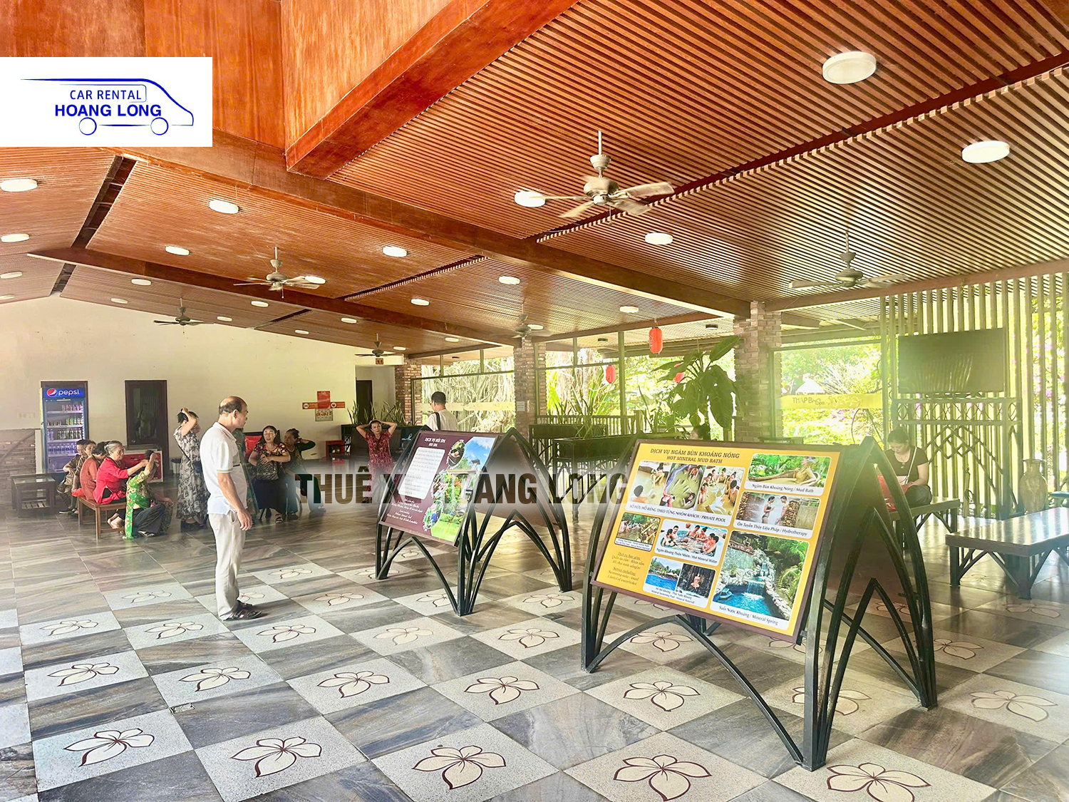 XE 18 CHỖ TPHCM ĐI DU LỊCH NHA TRANG