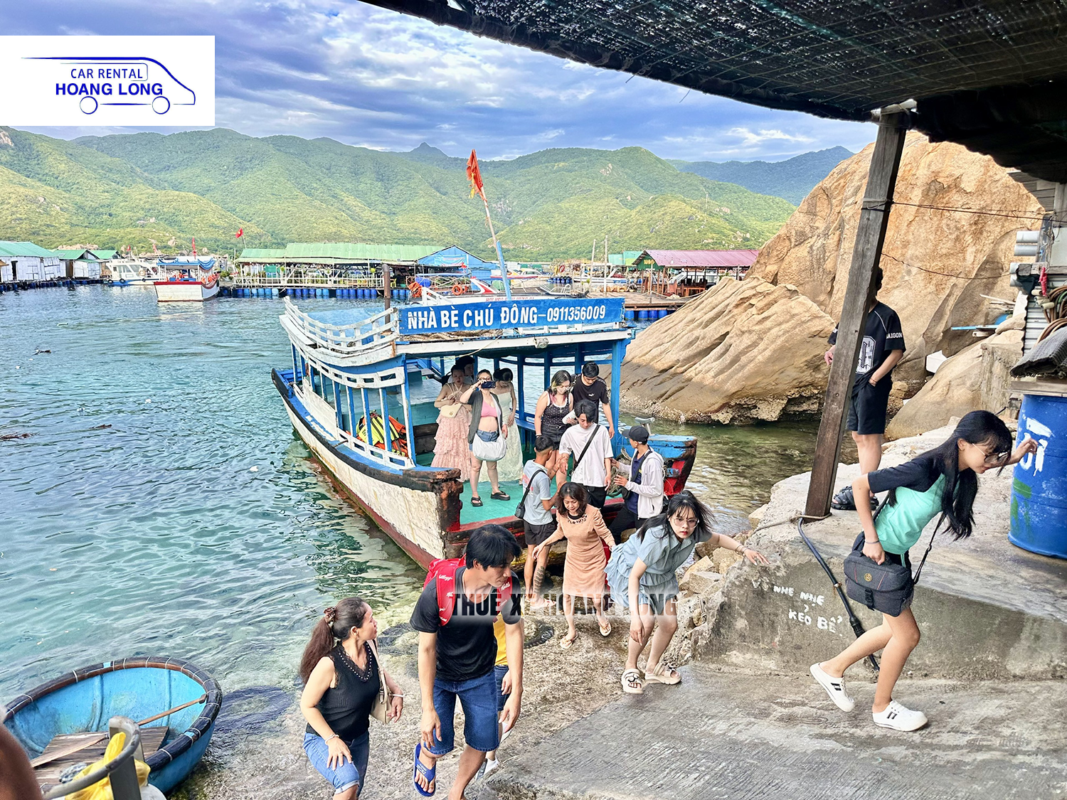 CHO THUÊ XE 18 CHỖ TPHCM ĐI ĐẢO BÌNH HƯNG